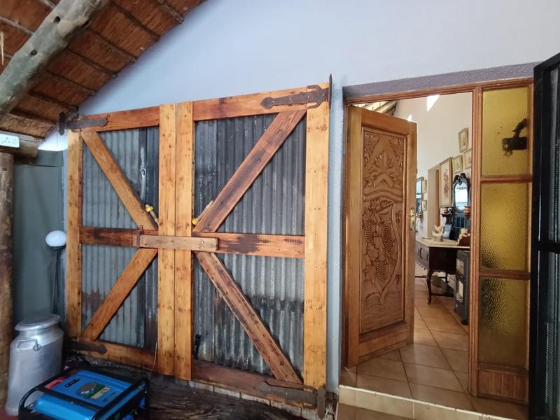 4 Bedroom Property for Sale in Middelburg Eastern Cape